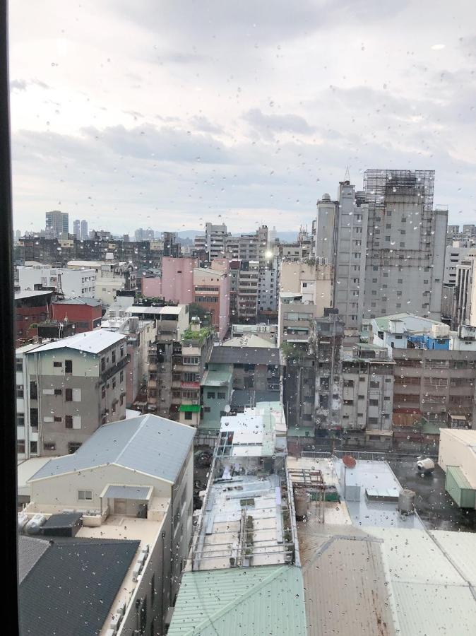 Hotel East Taichung Exteriör bild